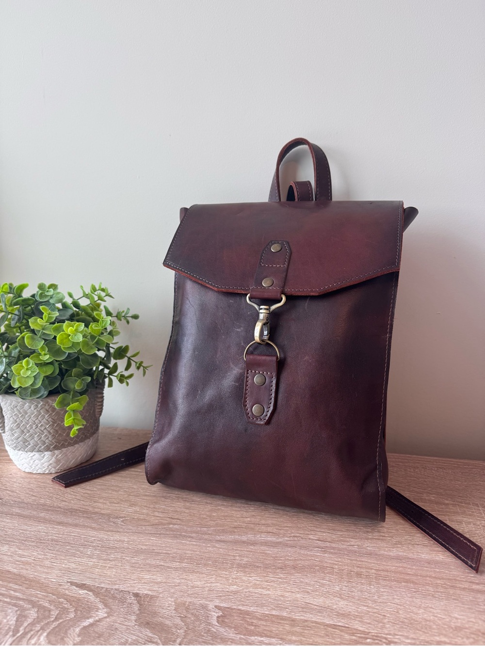 Leather Backpack - Dark Brown/ Mahogany